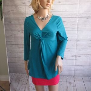 NWT - TRAVEL ELEMENTS stretchy top - sz M - $89.00